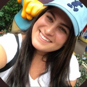 Meet your Posher, Arielle